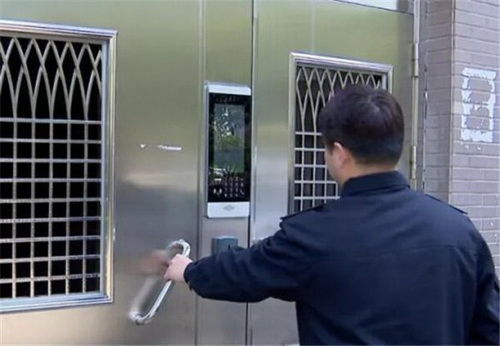 人臉識別技術(shù)在社區(qū)與辦公樓宇門禁系統(tǒng)中的創(chuàng)新研發(fā)與安防應(yīng)用